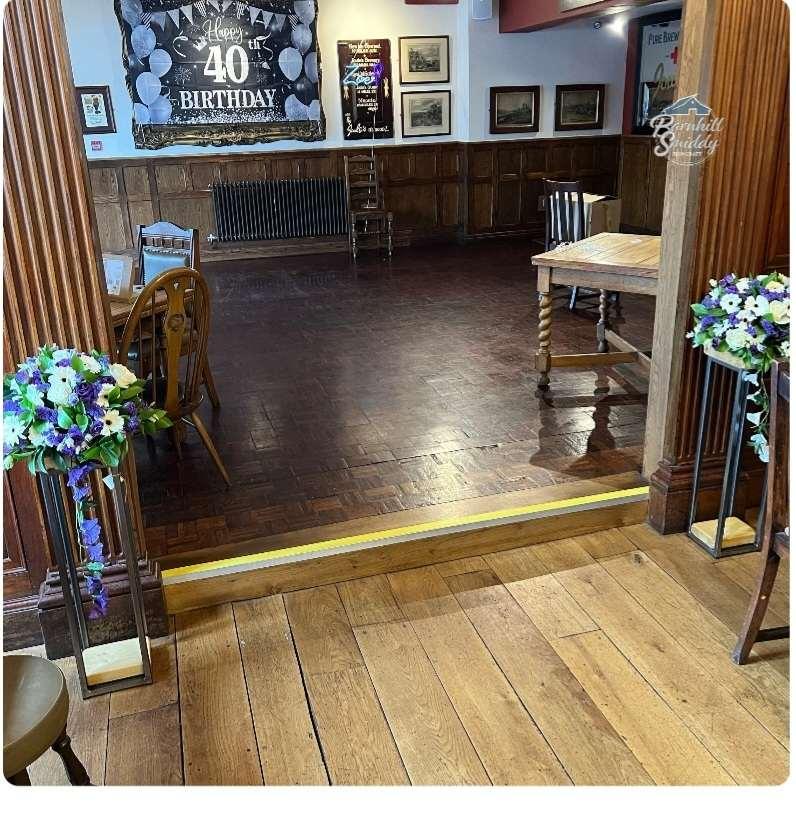 Fergus Rustic Plant Stand/Small/Side table